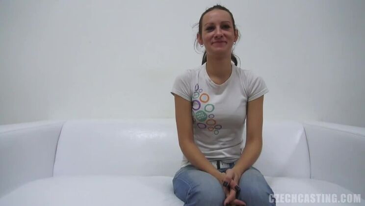 Czech Casting - Sarka - Sarka 7620 / 06.05.2021