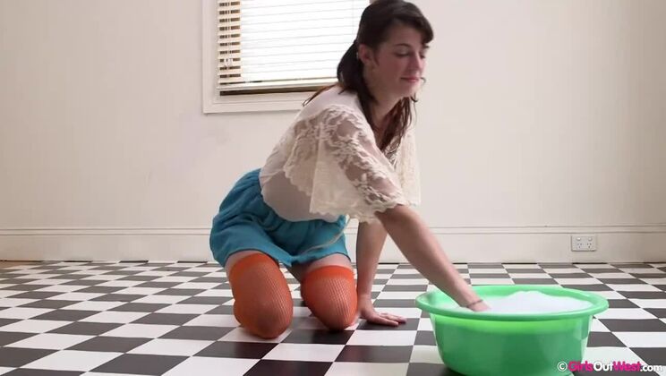 Girls Out West - Pepita - Pepita - Floor Scrub / 10.07.2021