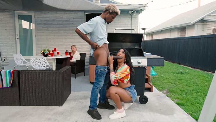Sneaky Sex - Damion Dayski - India Lordhefner - Spring Fling BBQ / 02.03.2023