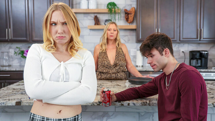 Step Siblings Caught - Mckenna Lynn - Enzo East - I Want Stepbros Big Dick To Make Me Cry - S31:E2 / 23.01.2026